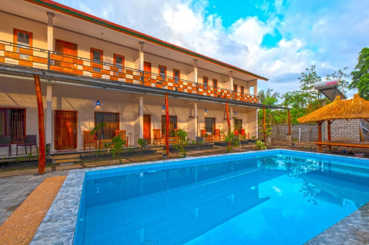 OYO 1536 Jeri Residence Kuta (Lombok) Exterior foto